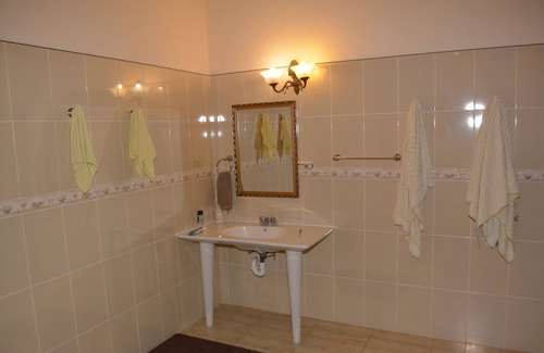 West End House | Fully equipped Villa with pool , near sea side cliffs in West end Negril.