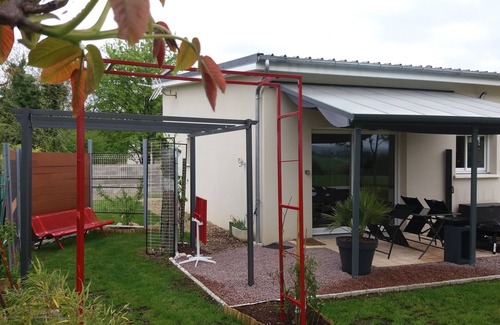 Saint-Georges-sur-Moulon House | Fully equipped furnished near BOURGES AUX 3 POMMES