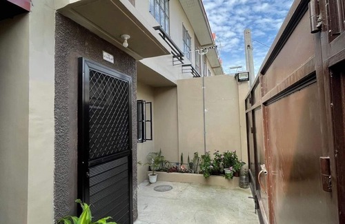 Bauan House | Fully furnished 2-storey townhouse in Bauan
