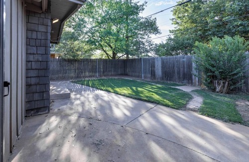 Lubbock House | Fully Furnished and Bills Paid. House is located in Lubbock medical district!