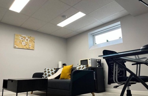 Transcona House | Fully Furnished Basement Suite
