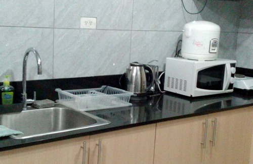 Sampaloc Condo | Fully Furnished Condo Across SM Mall with Unli WIFI and QUEEN BED size