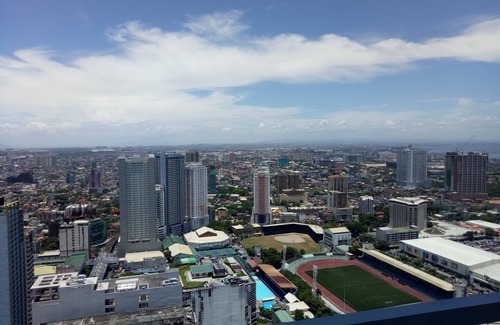 Malate Condo | Fully furnished condo unit with great view of the city suitable for travellers