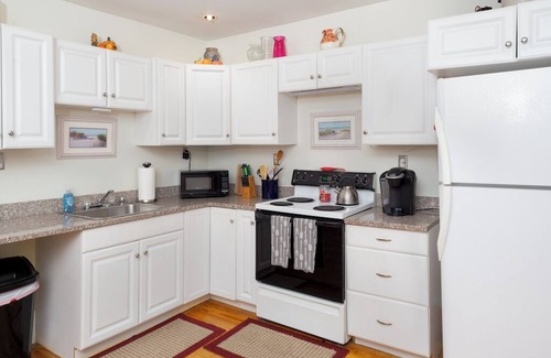 Brattleboro Apartment | Fully furnished/everything included/Pet Friendly!