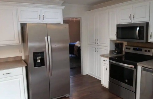 Terry House | Fully furnished home, sleeps 8