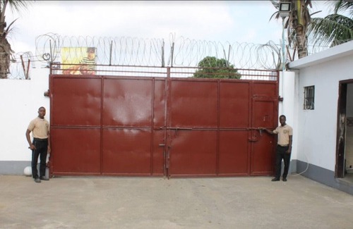 Monrovia House | Fully Furnished & Serviced 1Bed apartment Four