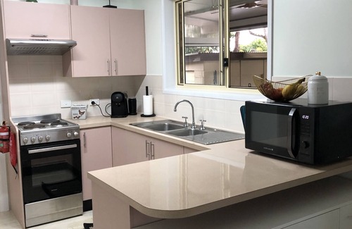 Iluka House | Fully Pet Friendly Home with Pool & Boat Parking