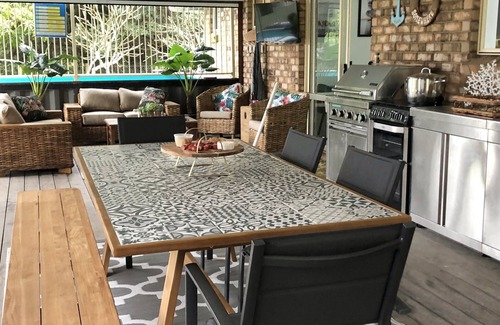 Iluka House | Fully Pet Friendly Home with Pool & Boat Parking