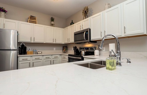 Oxford Condo | Fully Renovated 2BR Condo walking distance to Ole Miss Campus!
