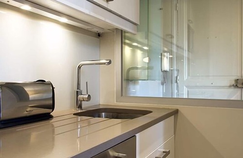 Quartier du Gros-Caillou Apartment | Fully renovated apartment - 3 people - VIEWS on Eiffel - AC unit -