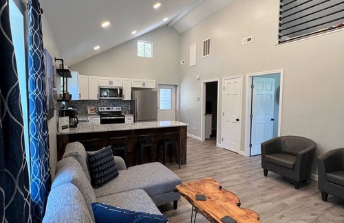 Salem Cottage | Fully Renovated Cottage - Minutes from Appalachian Trail & Carvins Cove