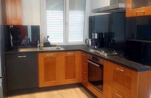 Kervignac House | Fully renovated family home in the center of Kervignac. 15 minutes from the beaches.