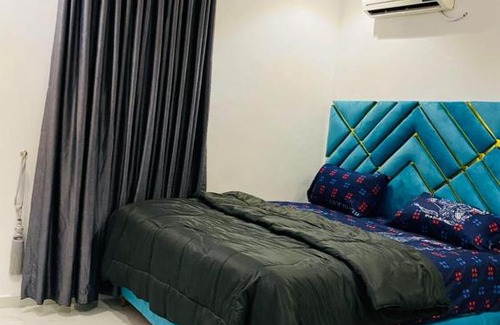 Alimosho Apartment | Fully Serviced 2 Bedroom Apartment with Free Wifi