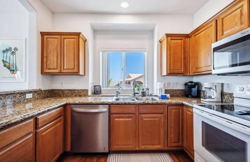 Sunridge Estates Condo | FUN 3 Bedroom w/Bonus room and 3 Full Bathroom Condo