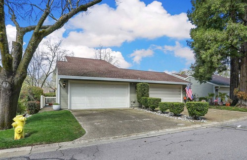 Roseville House | Fun 3B/2.5B+Pool Escape—Lots of Attractions Nearby