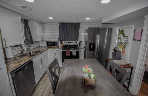 Berkley House | Fun and Affordable Dual Bedroom Lower Unit in Vibrant Denver
