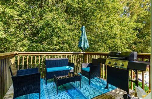 Trenton Apartment | Fun & Cozy Retreat: Nature & Games