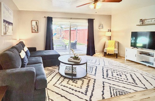 Loma Alta House | Fun Family Home Minutes to Beach and Legoland with Huge Backyard with Playground