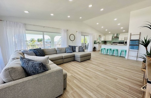 Twin Lakes House | Fun In The Sun At Casanova Key