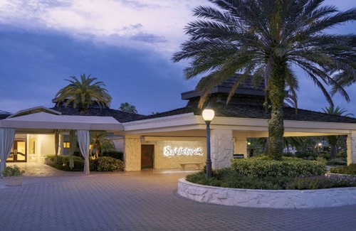 Wesley Chapel Apartment | Fun & Serene Retreat | Golf, Tennis, Superpool