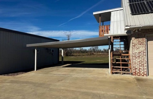 Gardner Apartment | Funny Farm Hideaway.