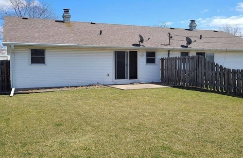 Neenah House | Furnished 2 bedroom with attached garage