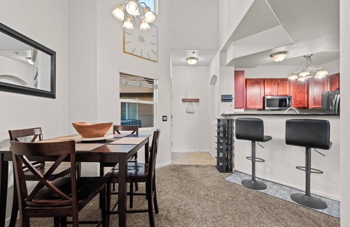 Natomas Park Condo | Furnished 2bd 2ba Condo w/Loft & Garage in Gated Community – Poolside Retreat