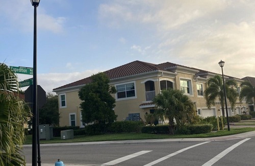 Osprey Condo | Furnished and meticulous! Near Nokomis, Venice and Siesta Beaches.