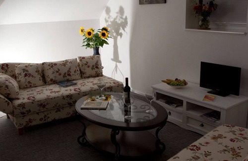 Umkirch Cottage | Furnished apartments in the small house