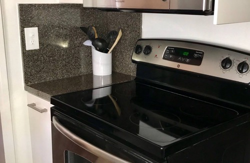 Coral Way House | Furnished Charming Miami Home in Upscale Coral Gables