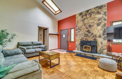 Greentown House | Furnished Deck and Fire Pit Lake Wallenpaupack Home