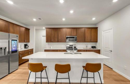 Haslet House | Furnished Executive Home - Corporate Housing