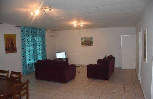 Komo-Mondah House | FURNISHED HOUSE COSY