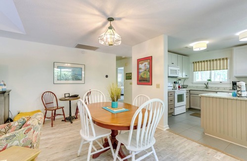 Lawton Woods Cottage | Furnished Patio: Hilton Head Island Resort Cottage