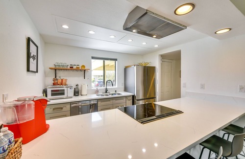 Palm Desert Apartment | Furnished Patio + Resort Pools: Palm Desert Condo