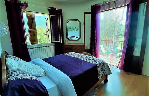 Salechan Bed & Breakfast | Furnished rooms in the villa