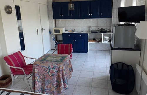 Soulac-sur-Mer House | Furnished studio, garden, swimming pool