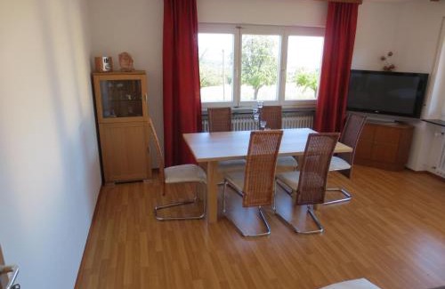 Wiechs am Randen Apartment | Gästehaus Erika