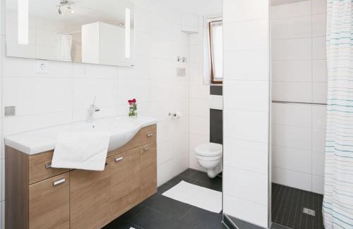 Immenstaad am Bodensee Apartment | Gästehaus Huber