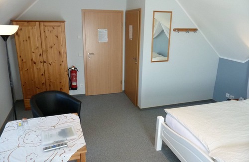 Salmorth Bed & Breakfast | Gästehaus Hasenkath am Deich, Gästezimmer, Bed&bike. Radwandern, Familenurlaub