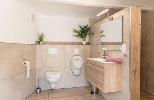 Eschlkam Apartment | Gästehaus Meier Ferienwohnung und Camping