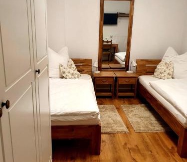 Traunreut House | Gästehaus Traunreut - Monteur und Gästezimmer -