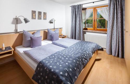 Unterschonau House | Gästehaus und Ferienwohnungen Egglerlehen