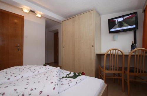 Nauders Bed & Breakfast | Gästeheim Anni Winkler