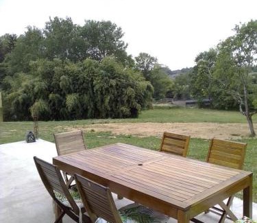 Frangy-en-Bresse House | Gîte au bord de la rivière
