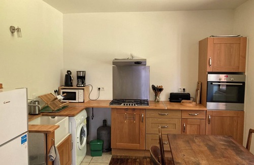 Saint-Sulpice-de-Ruffec House | Gîte Chez Chenon