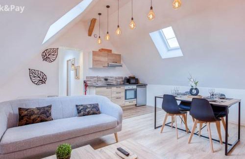 Serez House | Gîte Cosy Jacuzzi privatif proche Paris et Giverny