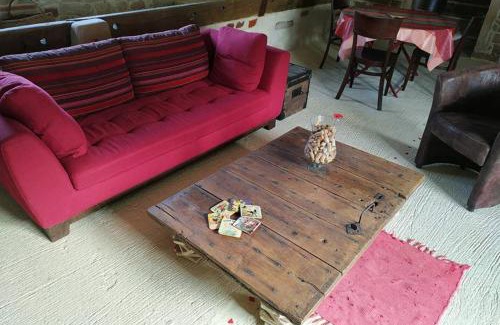 Genouilleux Apartment | Gîte de charme 4 étoiles - Campagne