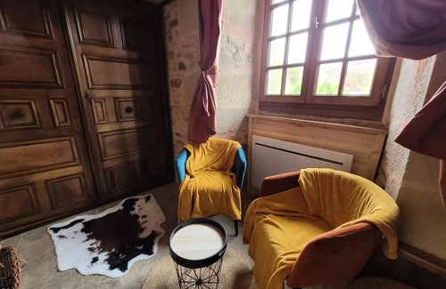 Altillac Villa | Gîte de France Gîte de la nursery de chapi 2 épis - Gite de France 2 people