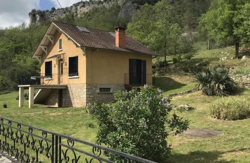 Marcilhac-sur-Cele House | Gîte de Mamie Renée - MARCILHAC SUR CELE